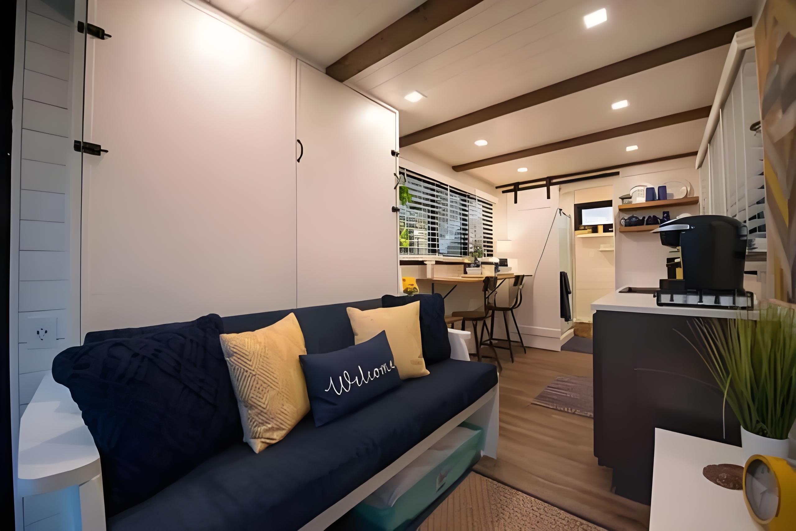 Detachable container house
